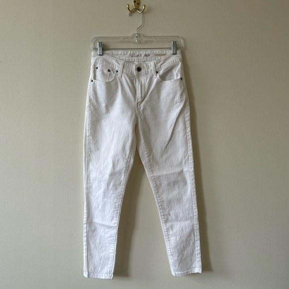 Levi’s High Rise Demi Curve Jeans - Picture 2 of 6